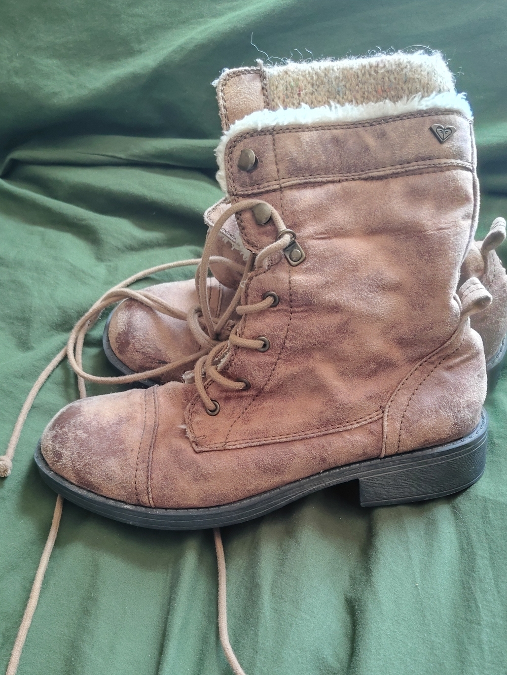 Roxy Light Brown Suede Lace-Up Sherpa Boots